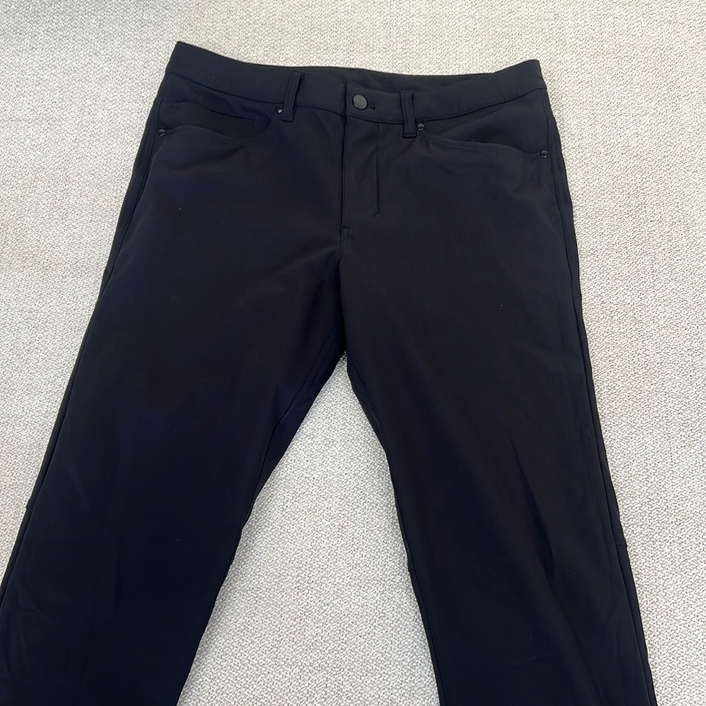 Lululemon slim fit abc pants 32/34